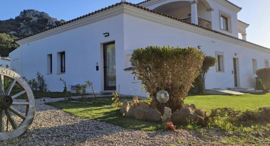 B&B La Chintina Sant'Antonio di Gallura Εξωτερικό φωτογραφία